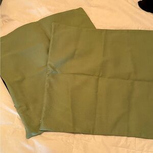 Green Pillow Set
